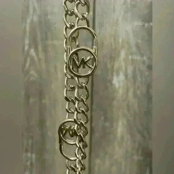 MK S/M Gold Tone Belt - Picture 3 of 3